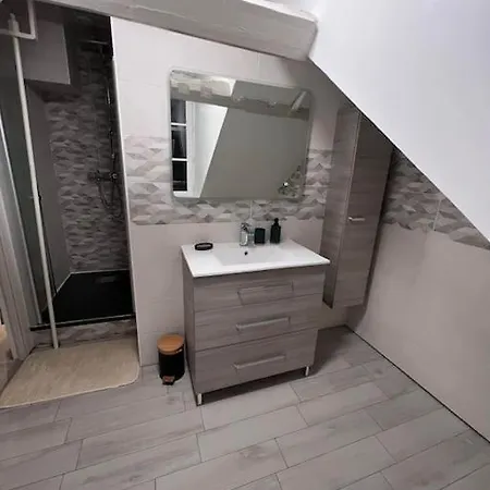 Little Stuart Apartment Dol-de-Bretagne